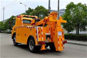 赣县高速路拖车费